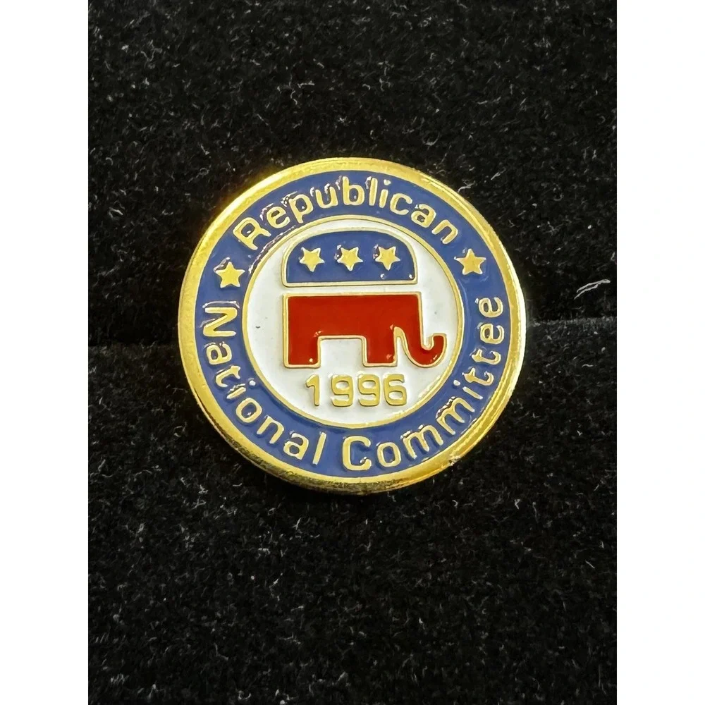 Vintage Lapel Pin Hat Pin 3/4